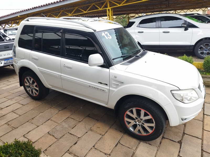 PAJERO TR4 2.0 4X4 16V 140CV FLEX 4P AUTOMÁTICO - 2013 - VERANóPOLIS