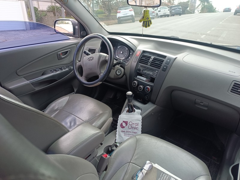 TUCSON 2.0 MPFI GL 16V 142CV 2WD GASOLINA 4P MANUAL - 2007 - FLORES DA CUNHA