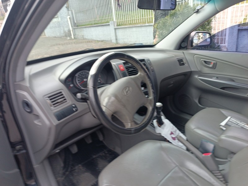 TUCSON 2.0 MPFI GL 16V 142CV 2WD GASOLINA 4P MANUAL - 2007 - FLORES DA CUNHA