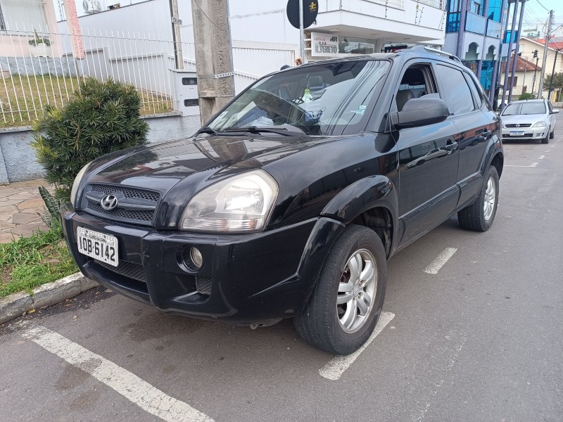 TUCSON 2.0 MPFI GL 16V 142CV 2WD GASOLINA 4P MANUAL