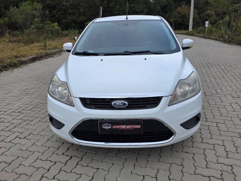 FOCUS 1.6 GLX 16V FLEX 4P MANUAL - 2011 - BENTO GONçALVES
