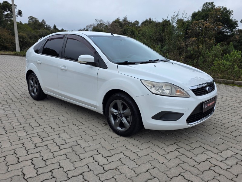 FOCUS 1.6 GLX 16V FLEX 4P MANUAL - 2011 - BENTO GONçALVES