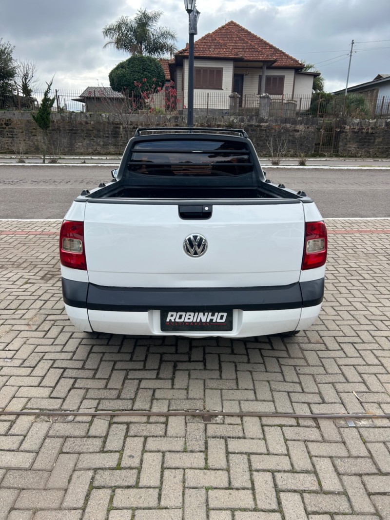 SAVEIRO 1.6 MI TRENDLINE CD 8V FLEX 2P MANUAL - 2015 - CAMBARá DO SUL