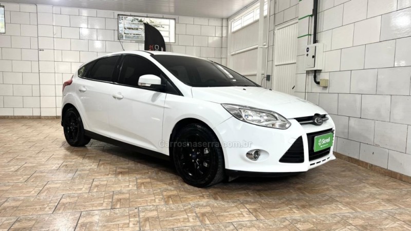 FOCUS 1.6 SE 16V FLEX 4P MANUAL - 2015 - BENTO GONçALVES