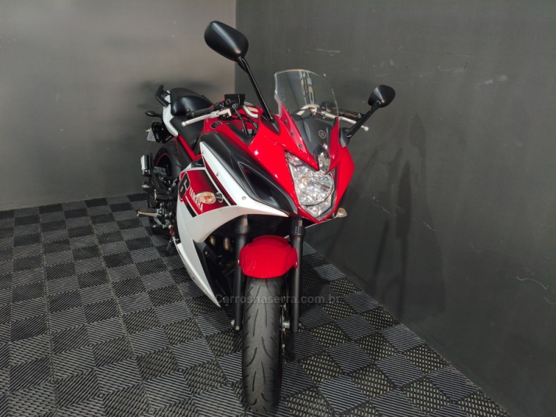 XJ6 F  - 2015 - NOVO HAMBURGO