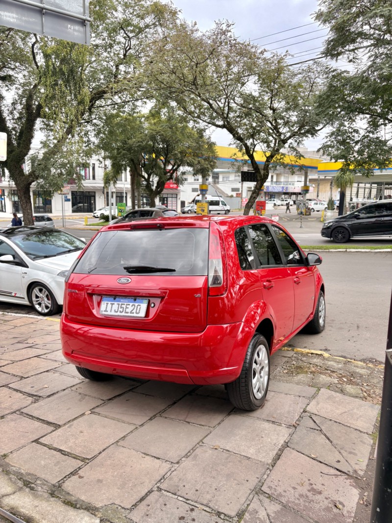 FIESTA 1.6 MPI CLASS HATCH 8V FLEX 4P MANUAL - 2013 - FARROUPILHA