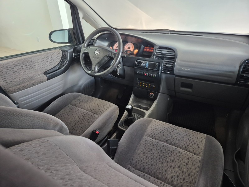 ZAFIRA 2.0 MPFI ELEGANCE 8V FLEX 4P MANUAL - 2006 - BENTO GONçALVES