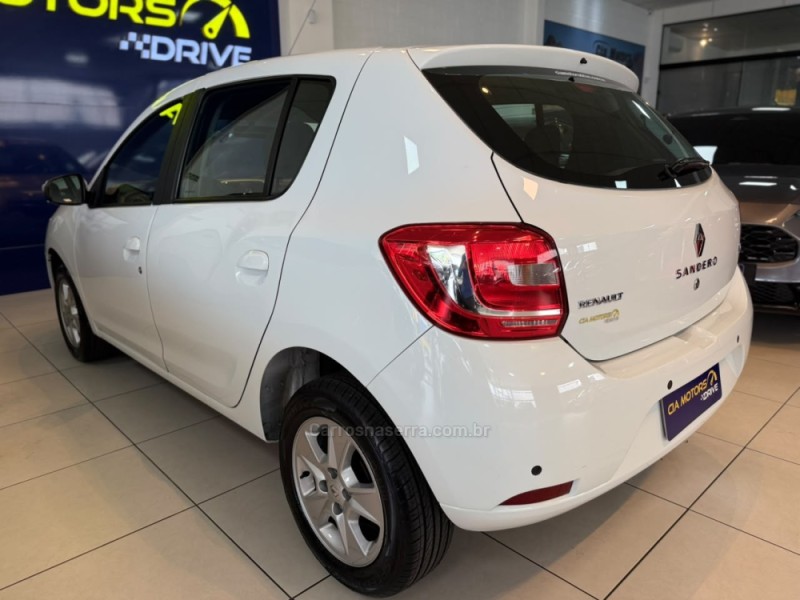 SANDERO 1.6 EXPRESSION 16V FLEX 4P MANUAL - 2017 - SãO LEOPOLDO