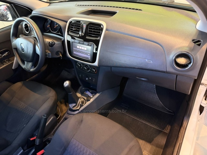 SANDERO 1.6 EXPRESSION 16V FLEX 4P MANUAL - 2017 - SãO LEOPOLDO