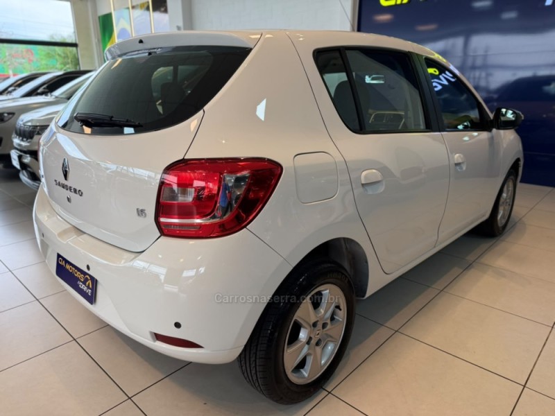 SANDERO 1.6 EXPRESSION 16V FLEX 4P MANUAL - 2017 - SãO LEOPOLDO