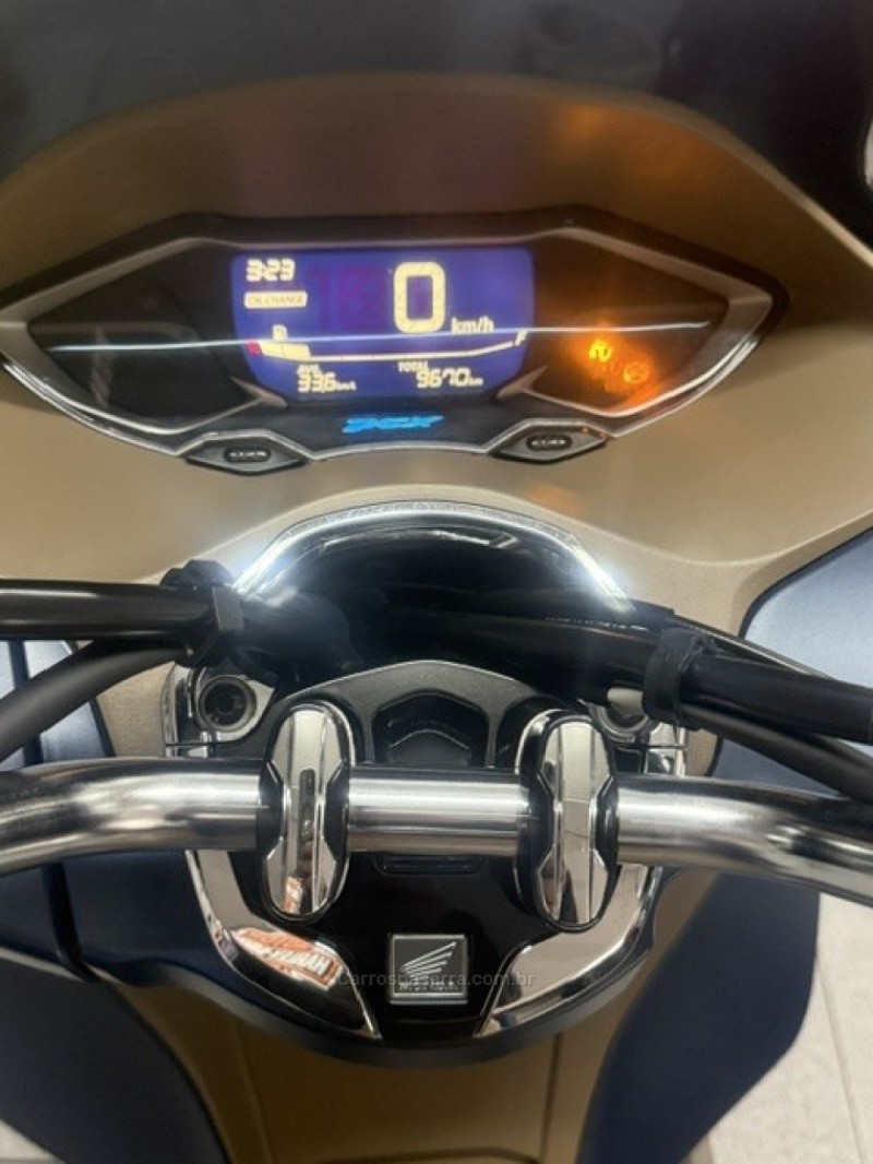 PCX 160 DLX - 2023 - GARIBALDI