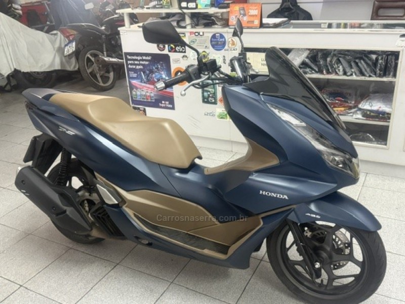 PCX 160 DLX