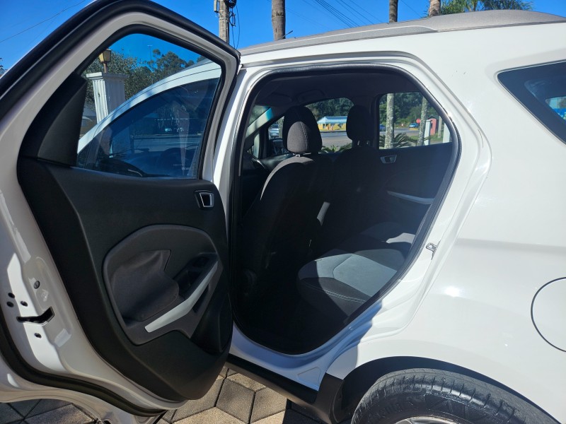 ECOSPORT 1.6 FREESTYLE 16V FLEX 4P MANUAL - 2015 - BOM PRINCíPIO