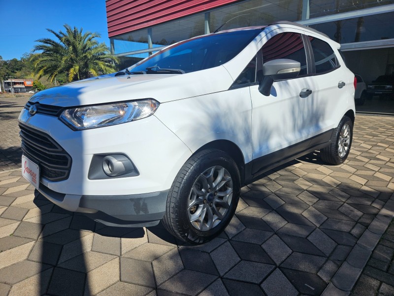 ECOSPORT 1.6 FREESTYLE 16V FLEX 4P MANUAL - 2015 - BOM PRINCíPIO