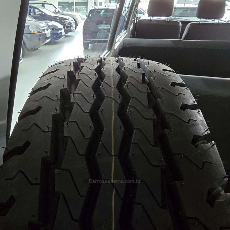 KOMBI 1.4 MI STD 8V FLEX 3P MANUAL - 2014 - SANTA CRUZ DO SUL