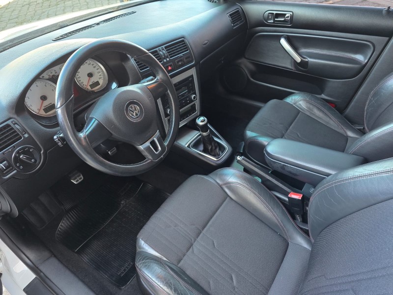 GOLF 1.6 MI SPORTLINE 8V FLEX 4P MANUAL - 2013 - FARROUPILHA