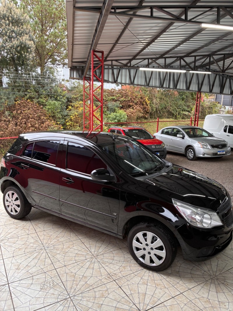 AGILE 1.4 MPFI LT 8V FLEX 4P MANUAL - 2011 - CAXIAS DO SUL