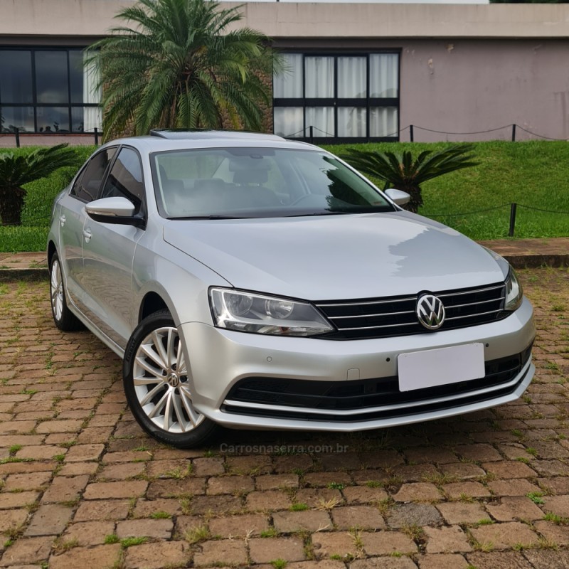 JETTA 2.0 COMFORTLINE FLEX 4P TIPTRONIC - 2016 - LAGOA VERMELHA