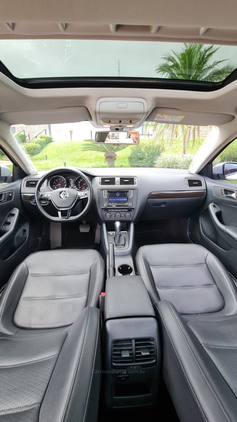 JETTA 2.0 COMFORTLINE FLEX 4P TIPTRONIC - 2016 - LAGOA VERMELHA