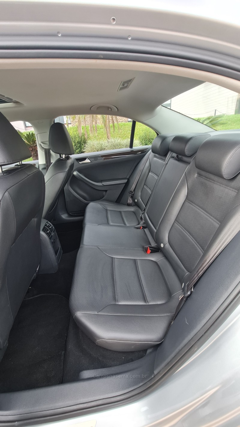JETTA 2.0 COMFORTLINE FLEX 4P TIPTRONIC - 2016 - LAGOA VERMELHA