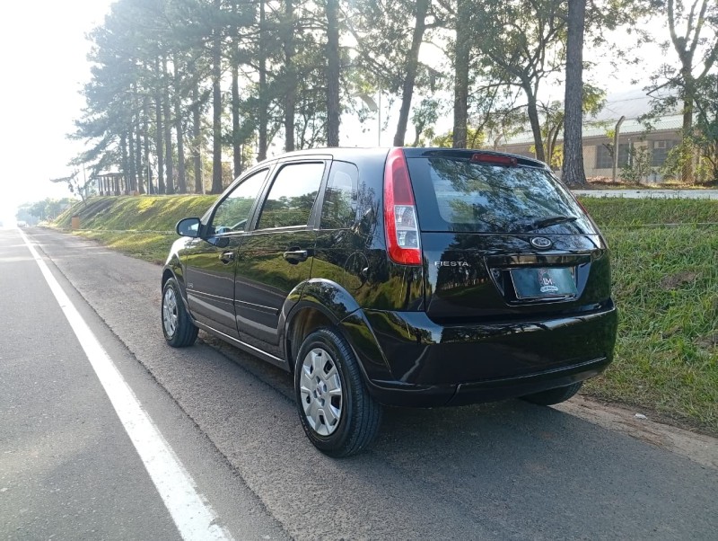FIESTA 1.0 MPI 8V GASOLINA 4P MANUAL - 2010 - VENâNCIO AIRES
