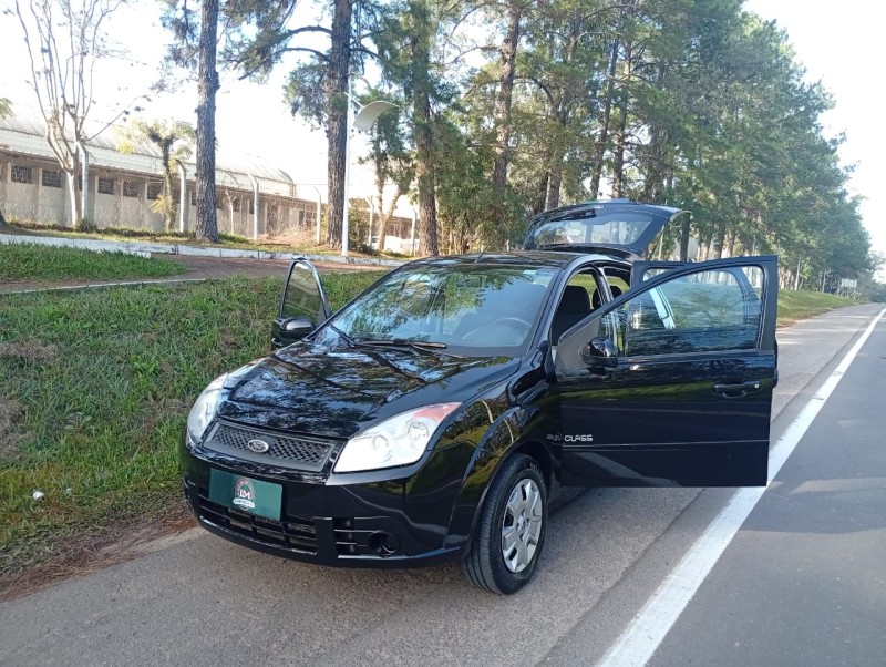FIESTA 1.0 MPI 8V GASOLINA 4P MANUAL - 2010 - VENâNCIO AIRES