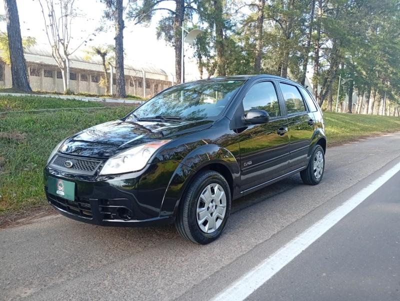FIESTA 1.0 MPI 8V GASOLINA 4P MANUAL - 2010 - VENâNCIO AIRES