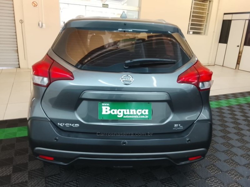 KICKS 1.6 SL 16V FLEXSTAR 4P AUTOMÁTICO - 2018 - NOVO HAMBURGO