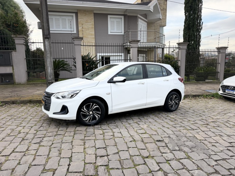 ONIX 1.0 LT 12V FLEX 4P MANUAL - 2024 - CAXIAS DO SUL
