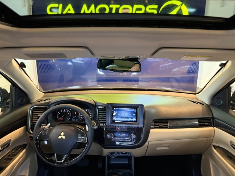 OUTLANDER 3.0 GT 4X4 V6 24V GASOLINA 4P AUTOMÁTICO - 2016 - SãO LEOPOLDO