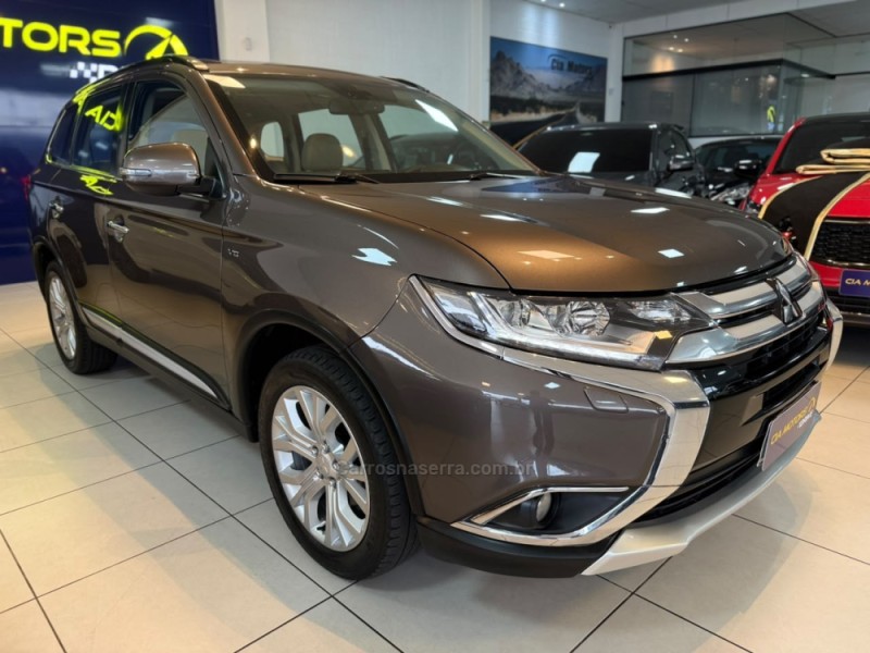 OUTLANDER 3.0 GT 4X4 V6 24V GASOLINA 4P AUTOMÁTICO - 2016 - SãO LEOPOLDO
