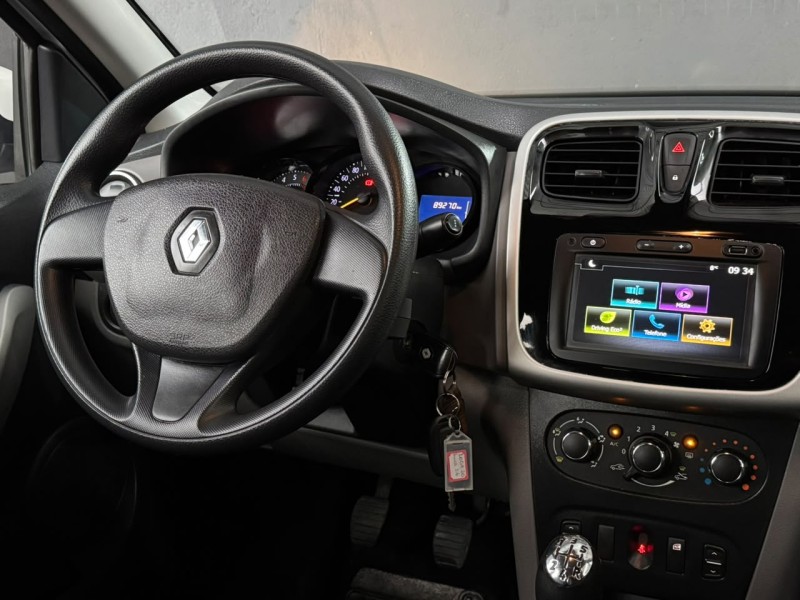 LOGAN 1.6 EXPRESSION 16V FLEX 4P MANUAL - 2020 - CAXIAS DO SUL