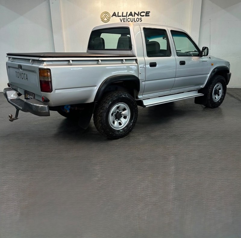 HILUX 3.0 DX 4X2 CD 16V DIESEL 4P MANUAL - 2003 - CAXIAS DO SUL