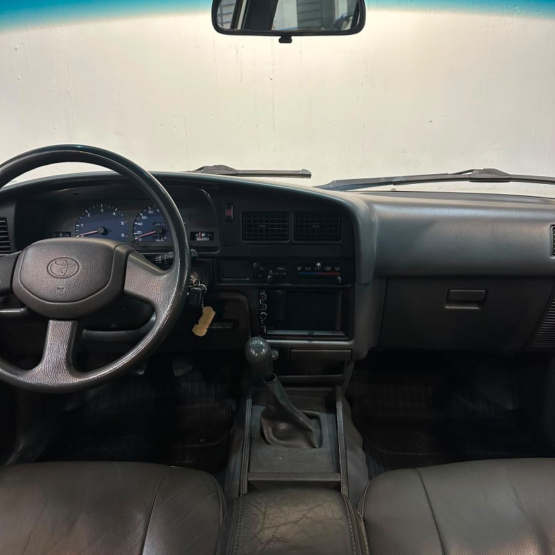 HILUX 3.0 DX 4X2 CD 16V DIESEL 4P MANUAL - 2003 - CAXIAS DO SUL