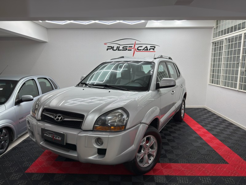 tucson 2.0 mpfi gls 16v 143cv 2wd flex 4p automatico 2014 caxias do sul