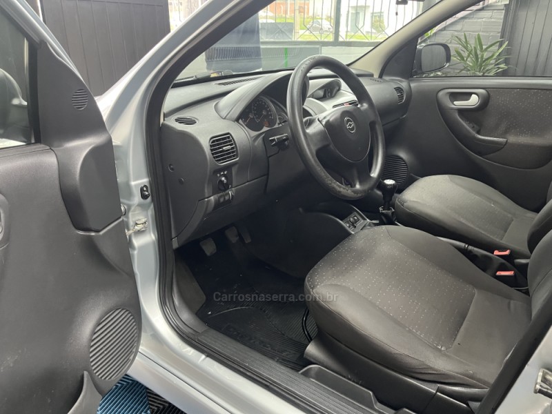 CORSA 1.4 MPFI PREMIUM 8V FLEX 4P MANUAL - 2008 - CAXIAS DO SUL