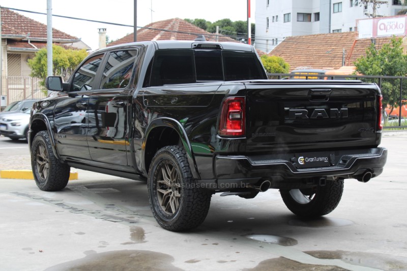 1500 LARAMIE 3.0 NIGHT EDITION BI-TURBO 4X4 GASOLINA 4P AUTOMÁTICO - 2025 - CAXIAS DO SUL