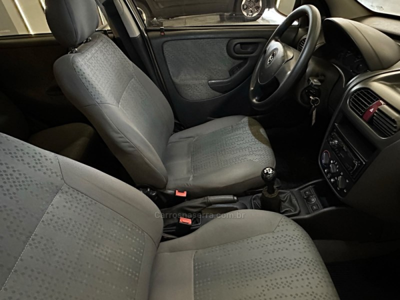 CORSA 1.0 MPFI PREMIUM SEDAN 8V GASOLINA 4P MANUAL - 2007 - SAPIRANGA