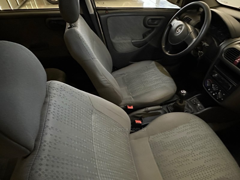 CORSA 1.0 MPFI PREMIUM SEDAN 8V GASOLINA 4P MANUAL - 2007 - SAPIRANGA