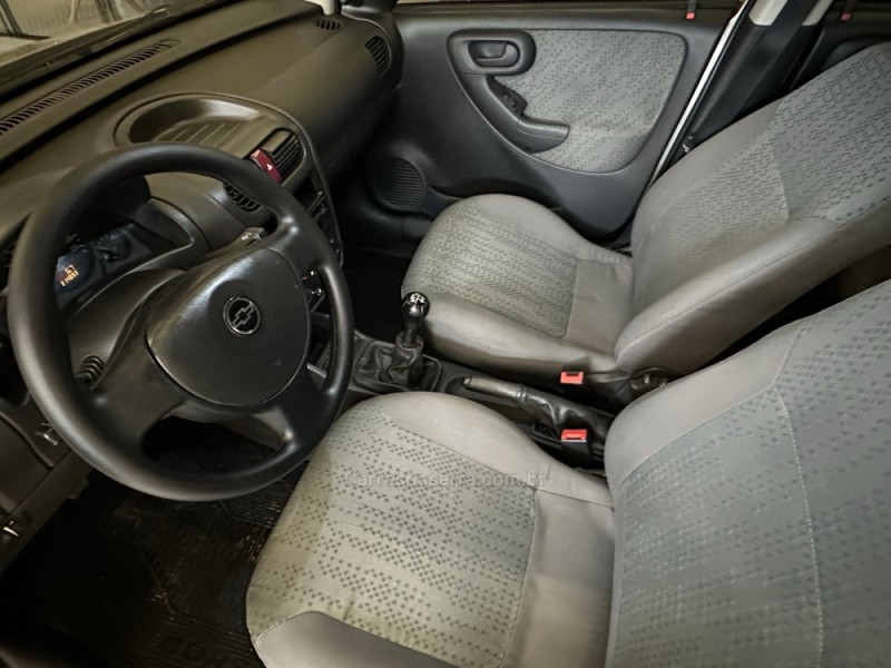 CORSA 1.0 MPFI PREMIUM SEDAN 8V GASOLINA 4P MANUAL - 2007 - SAPIRANGA