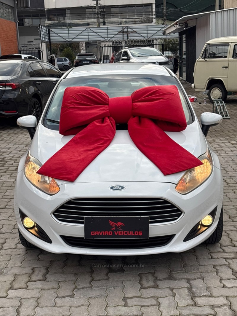 FIESTA 1.6 SEL SEDAN 16V FLEX 4P MANUAL  - 2014 - CAXIAS DO SUL