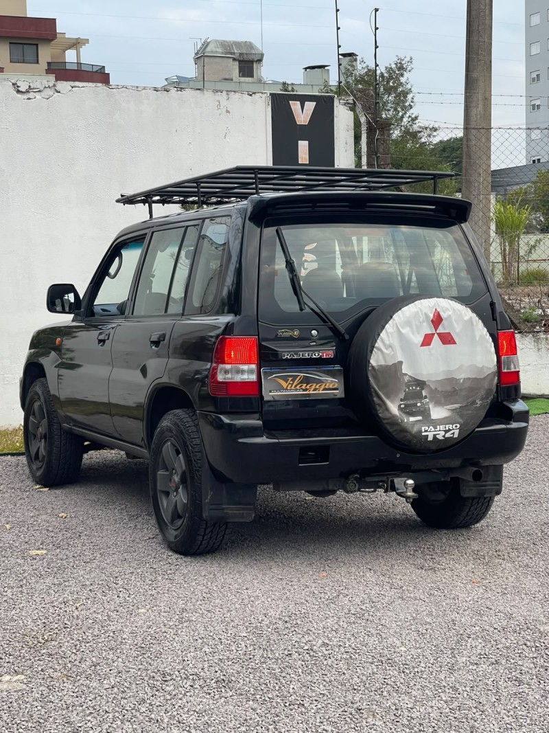 PAJERO TR4 2.0 4X4 16V 131CV GASOLINA 4P AUTOMÁTICO - 2005 - CAXIAS DO SUL