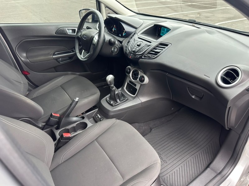 FIESTA 1.6 SE HATCH 16V FLEX 4P MANUAL - 2015 - CAXIAS DO SUL