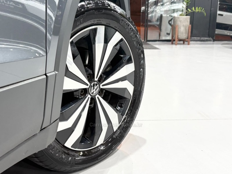 T-CROSS 1.4 HIGHLINE TSI 16V FLEX 4P AUTOMÁTICO - 2024 - NOVO HAMBURGO