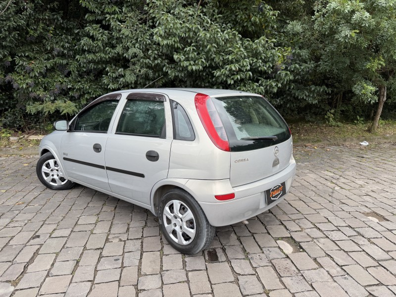 CORSA 1.0 MPFI MAXX 8V GASOLINA 4P MANUAL - 2005 - CAXIAS DO SUL