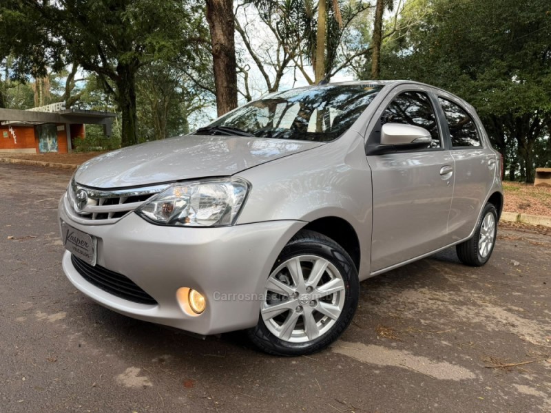 etios 1.5 xls 16v flex 4p automatico 2017 dois irmaos