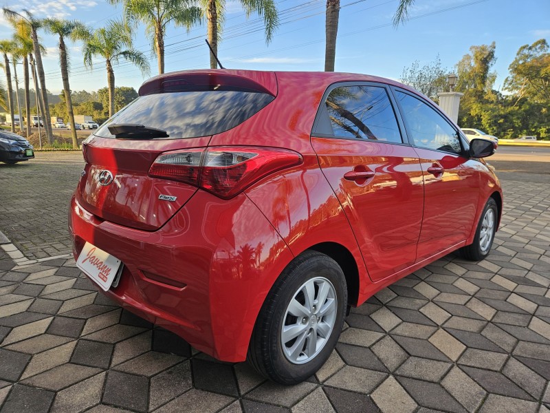 HB20 1.0 COMFORT PLUS 12V FLEX 4P MANUAL - 2014 - BOM PRINCíPIO
