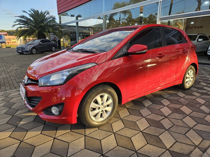 HB20 1.0 COMFORT PLUS 12V FLEX 4P MANUAL - 2014 - BOM PRINCíPIO