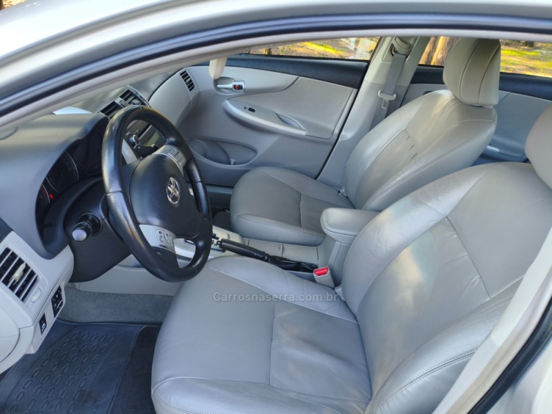 COROLLA 1.8 XEI 16V FLEX 4P AUTOMÁTICO - 2013 - GUAPORé