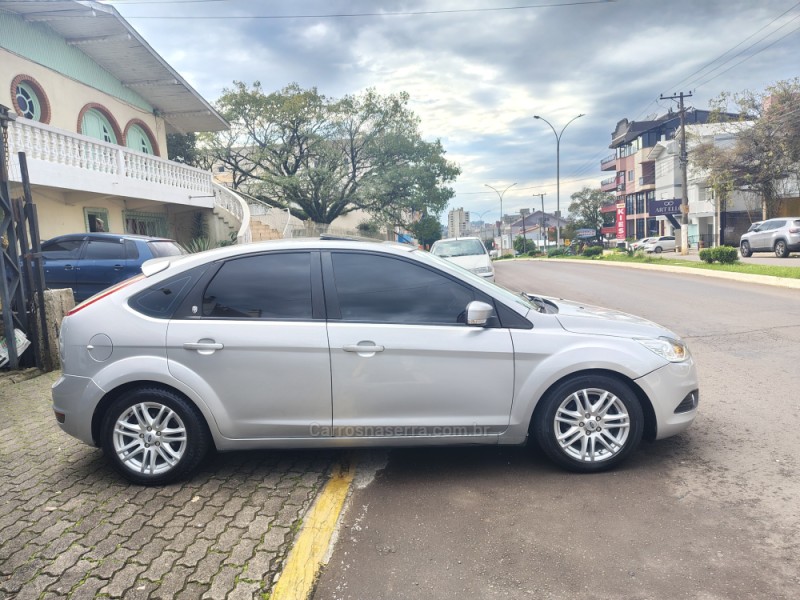 FOCUS 2.0 GHIA 16V GASOLINA 4P AUTOMÁTICO - 2009 - GUAPORé